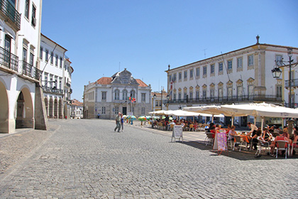 Evora, Lisbon